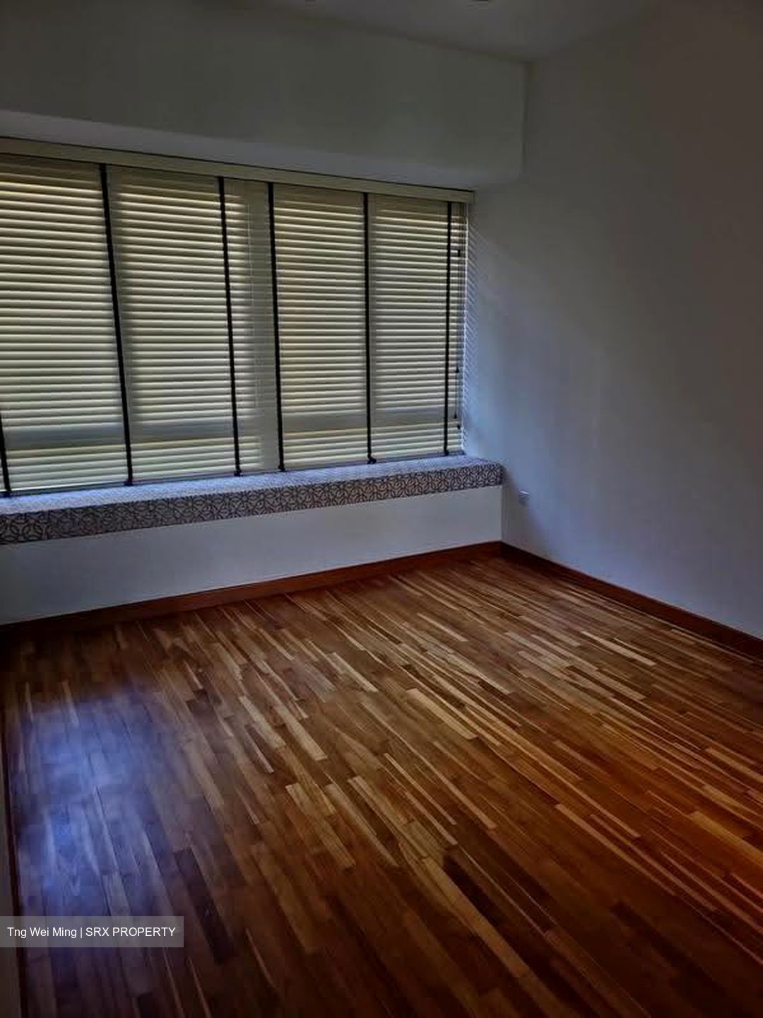 Waterfront Isle (D16), Condominium #637490641